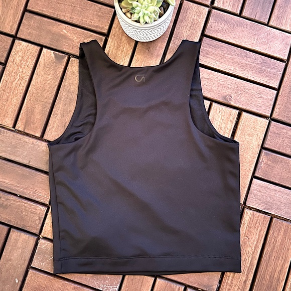 ✨LIKE NEW✨Gap Teen Dry Black Athletic Top - Gap Teen Size XL (12) - Picture 3 of 3